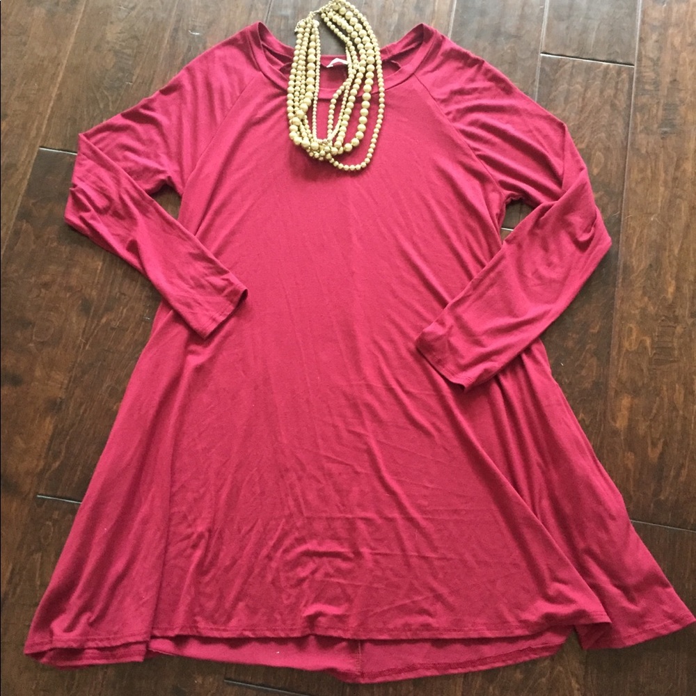 Cranberry Tunic Top, size small